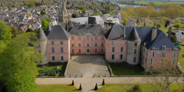 Chateau de Meung - vue aérienne